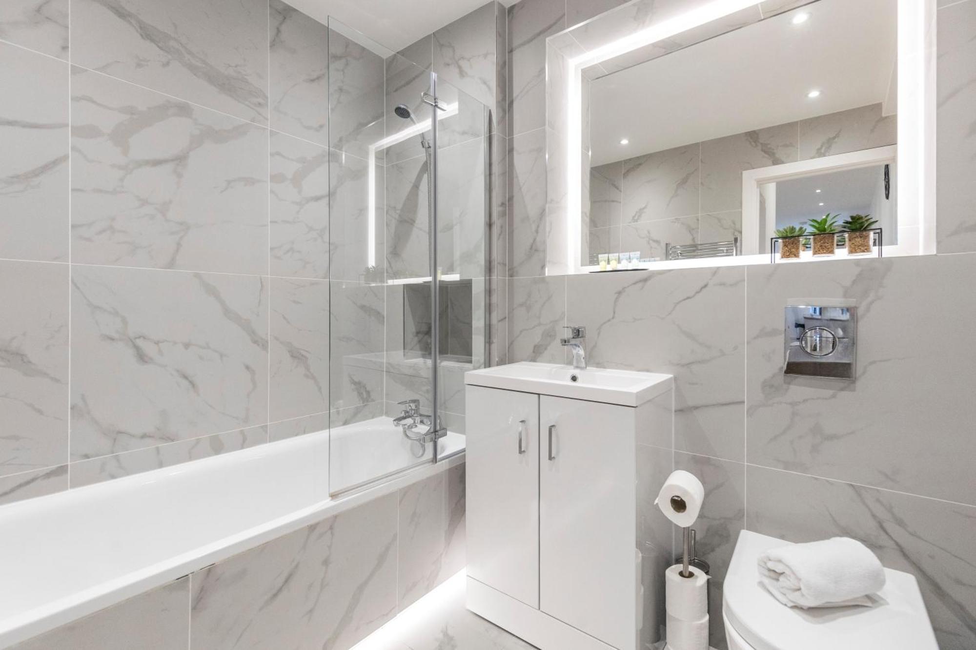 Bright And Spacious Apartment - Excellent Location London Exterior photo